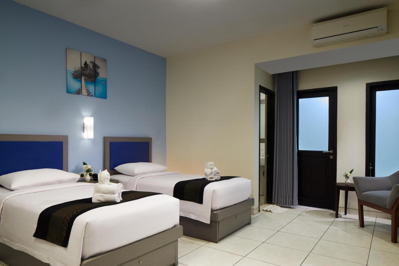 El Hotel Malang Exterior photo