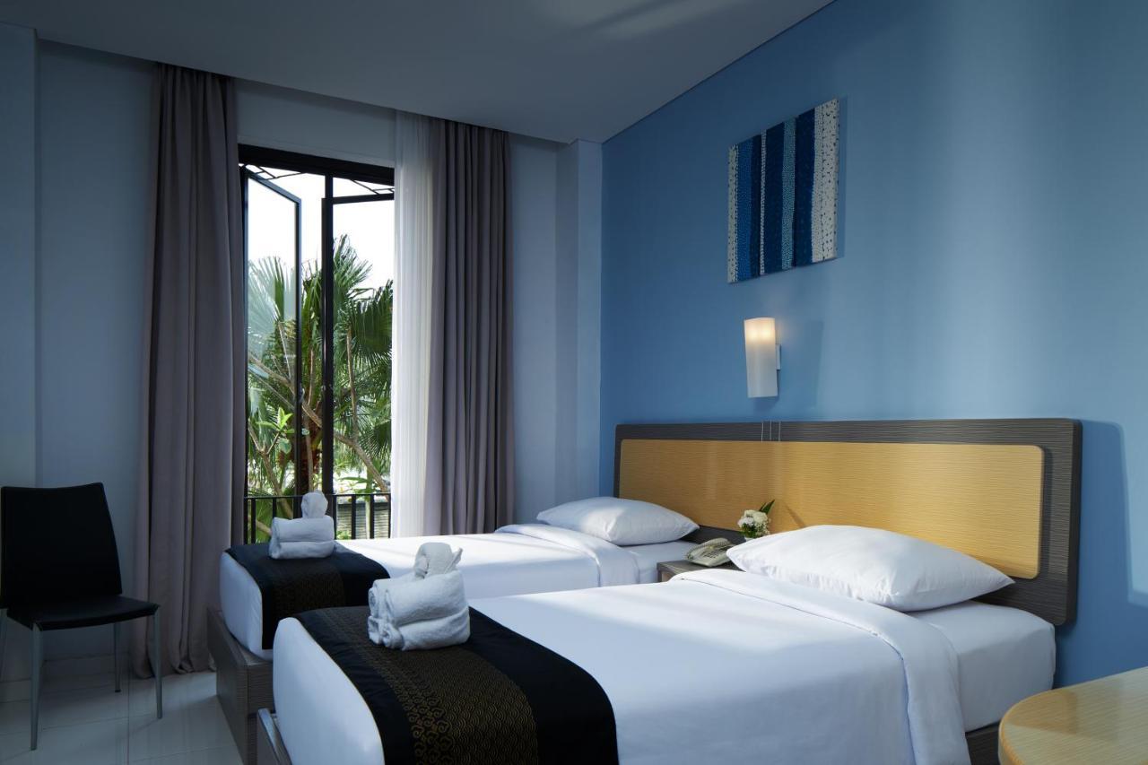 El Hotel Malang Exterior photo