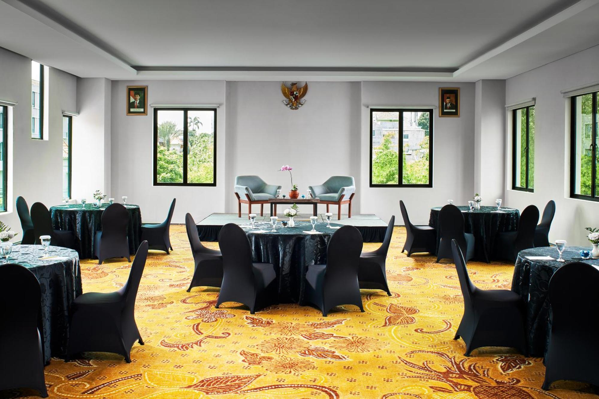 El Hotel Malang Exterior photo